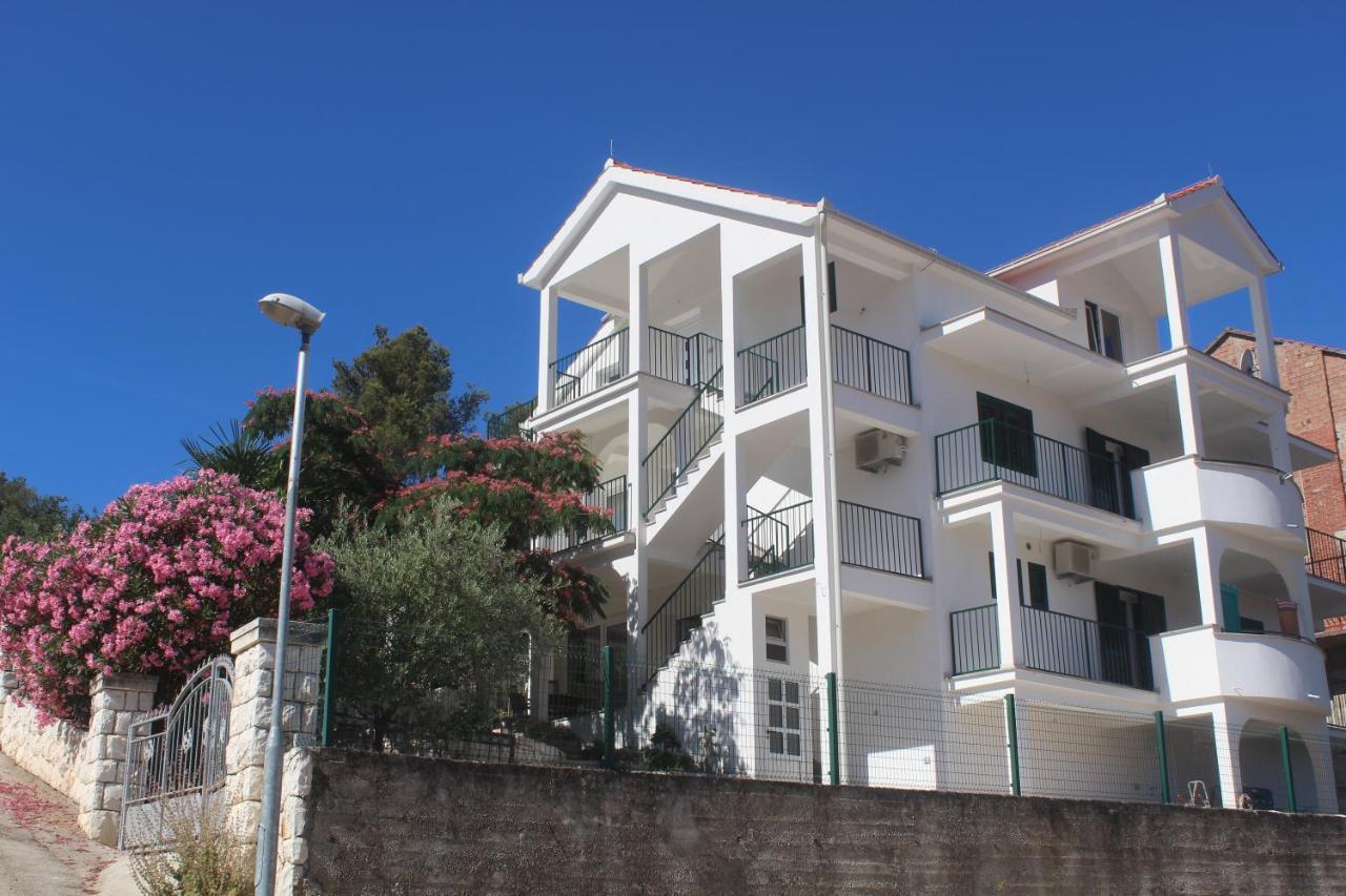 Apartment Udovicic Trogir Eksteriør bilde