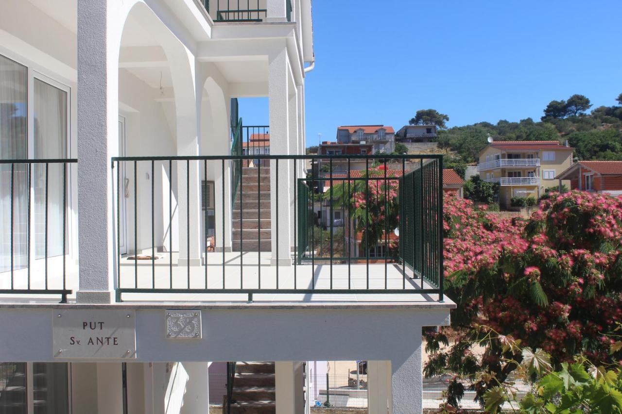 Apartment Udovicic Trogir Eksteriør bilde