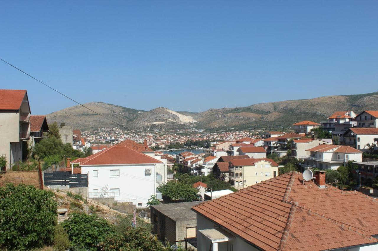 Apartment Udovicic Trogir Eksteriør bilde