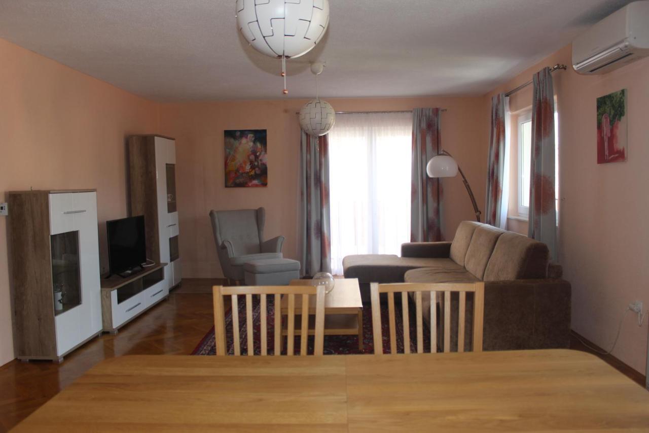 Apartment Udovicic Trogir Eksteriør bilde